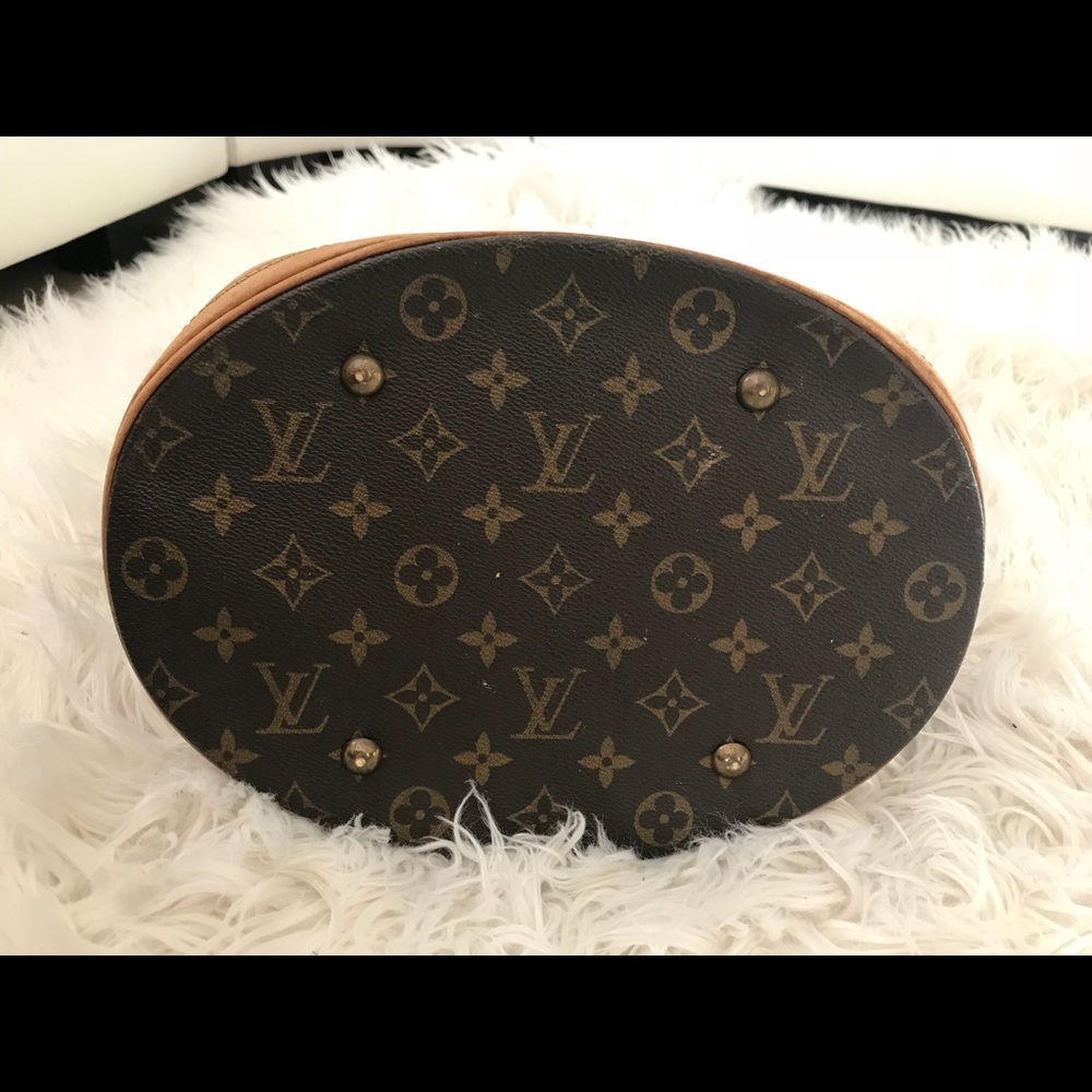 Lv authentic purse - Picture 5 of 7